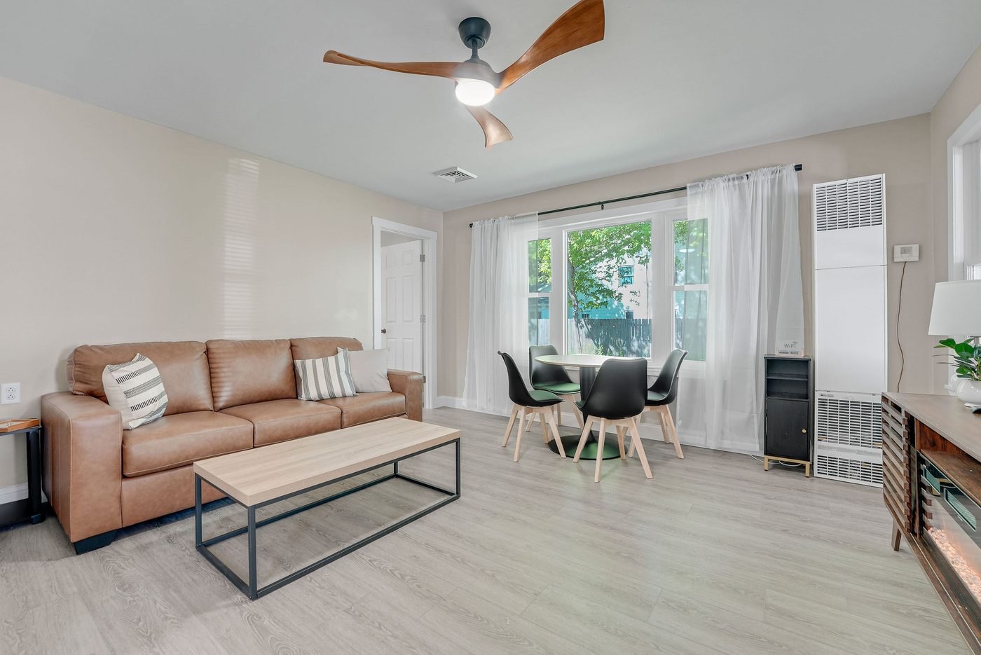 Lake Erie Retreats Cabin 4 vacation rental in Madison, Ohio