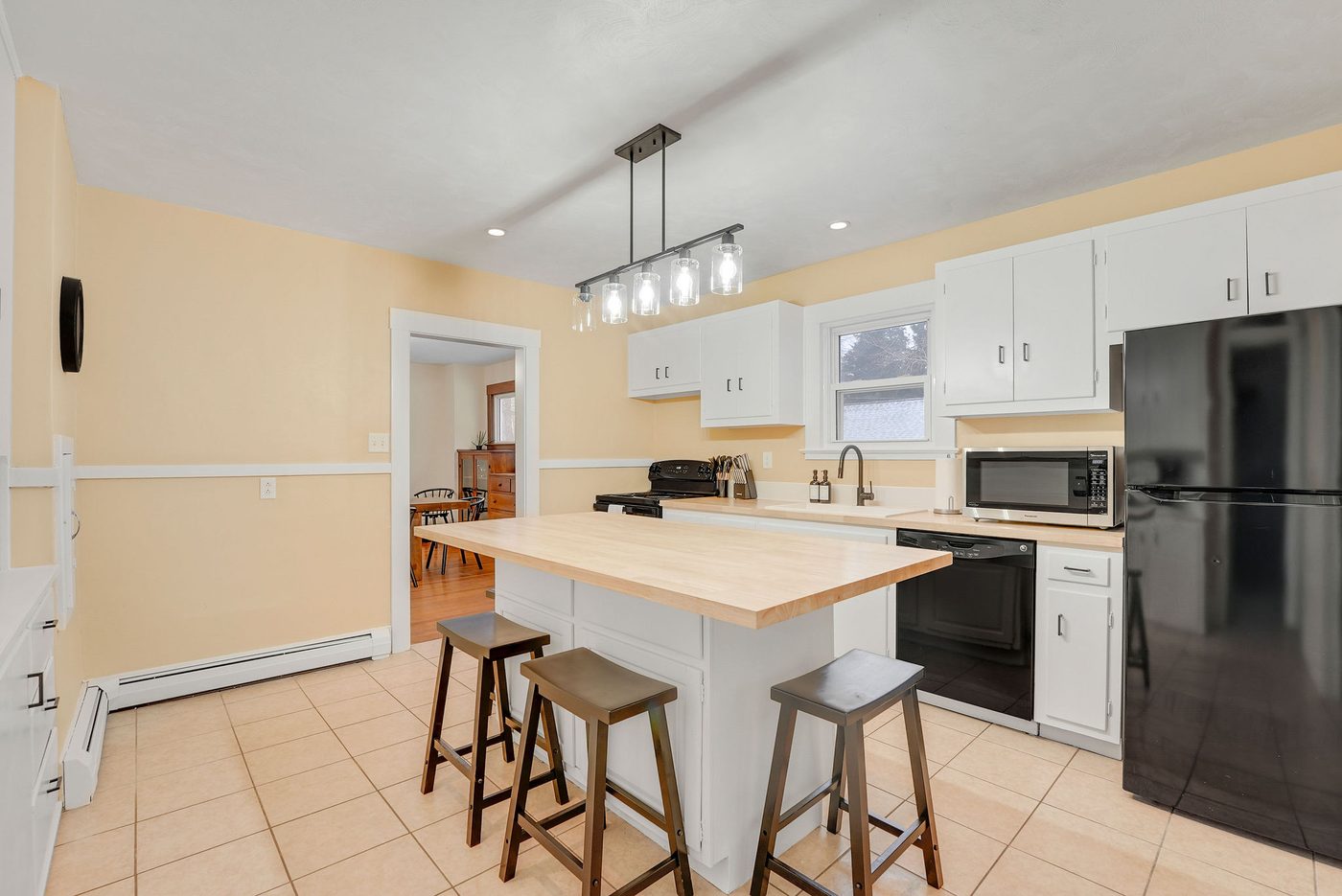 Lake Erie Retreats Main House vacation rental in Madison, Ohio